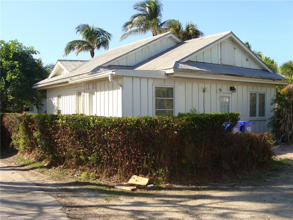 OLDE NAPLES - Residential
