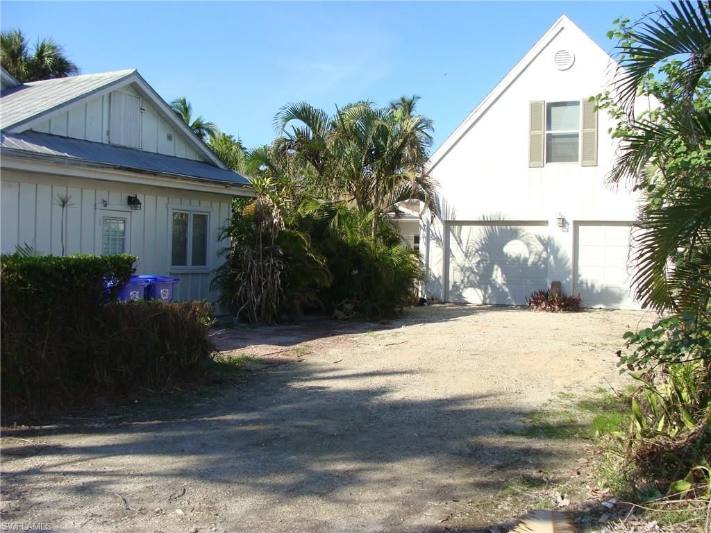 OLDE NAPLES - Residential