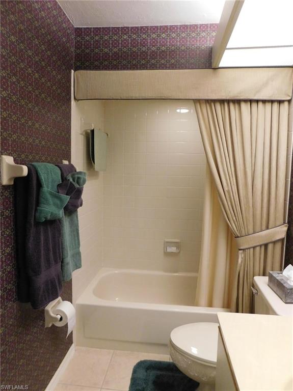 KELLY GREENS - Residential