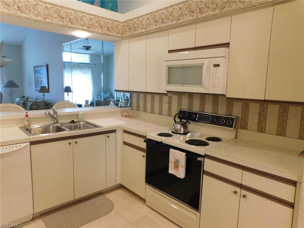 KELLY GREENS - Residential