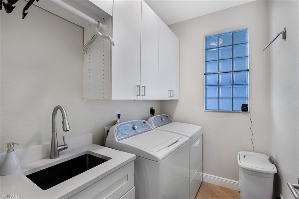 LIGHTHOUSE BAY - Residential