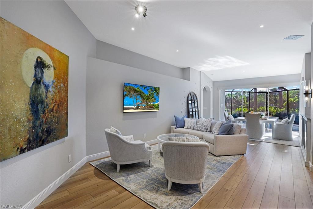 LIGHTHOUSE BAY - Residential