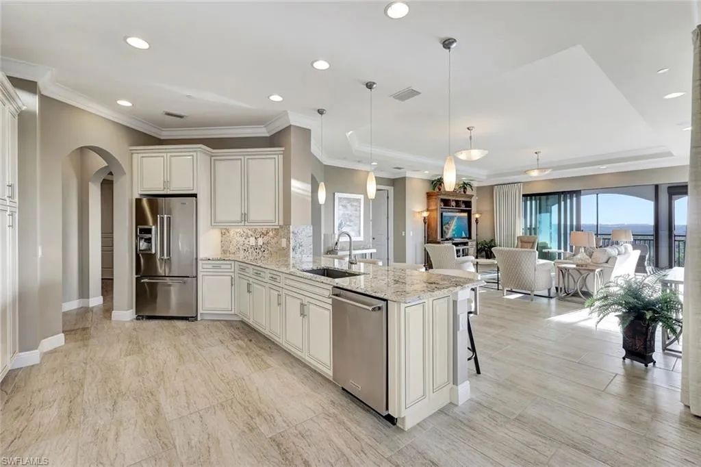 Bonita Springs, Florida 34134, United States, 3 Bedrooms Bedrooms, ,4 BathroomsBathrooms,Residential,Pending,23459