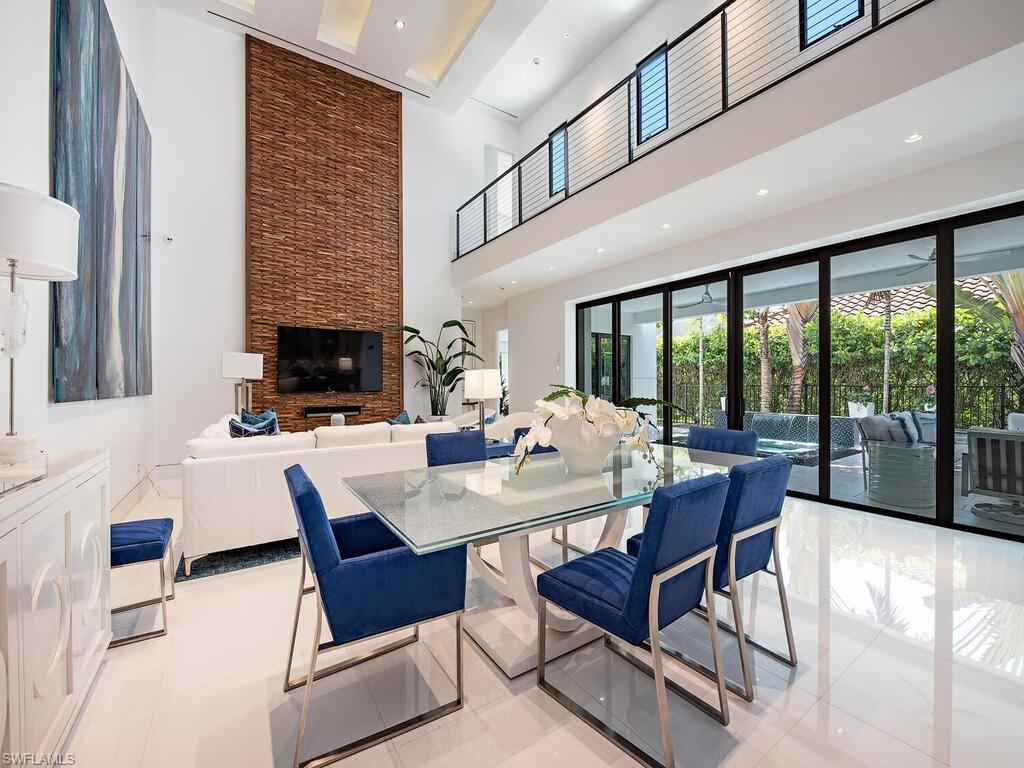 MOORINGS - Residential