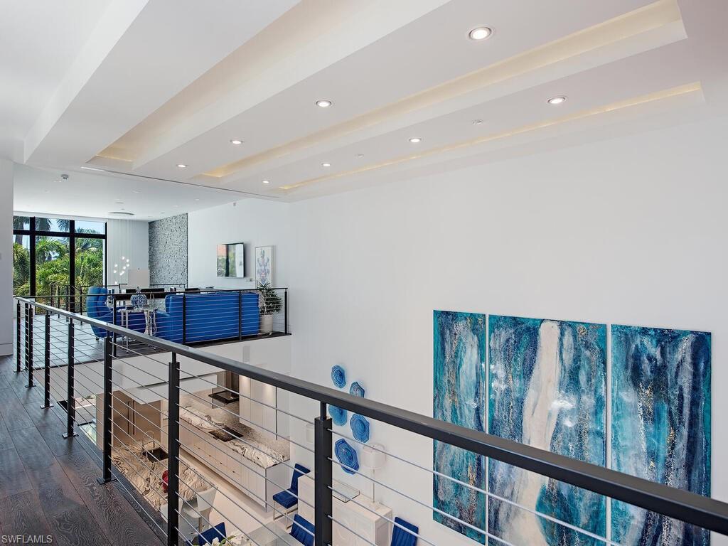 MOORINGS - Residential