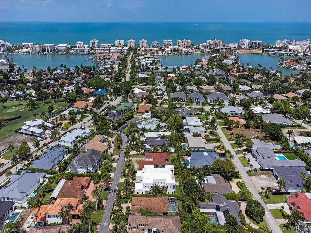 MOORINGS - Residential