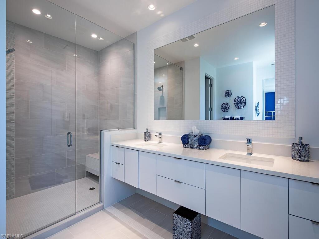 MOORINGS - Residential