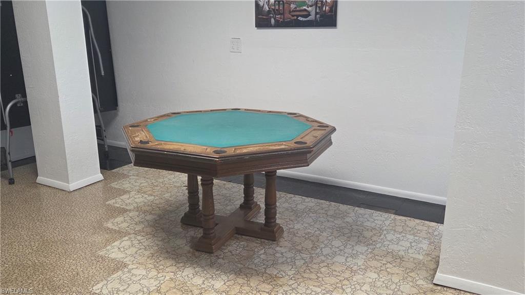 TROPIC TERRACE - Residential