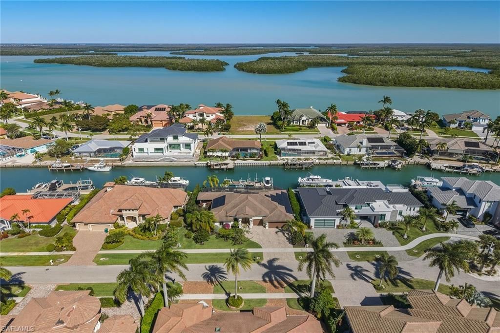 Photo of 137 Hollyhock CT, MARCO ISLAND, FL 34145 (MLS # 226006204)
