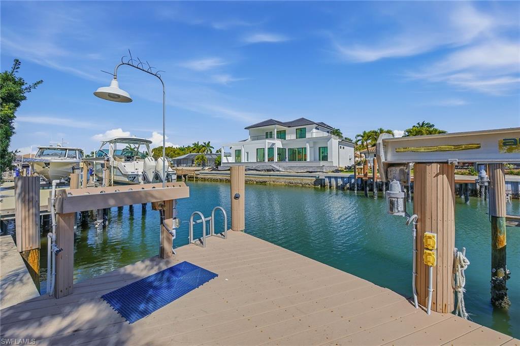 MARCO ISLAND - Residential