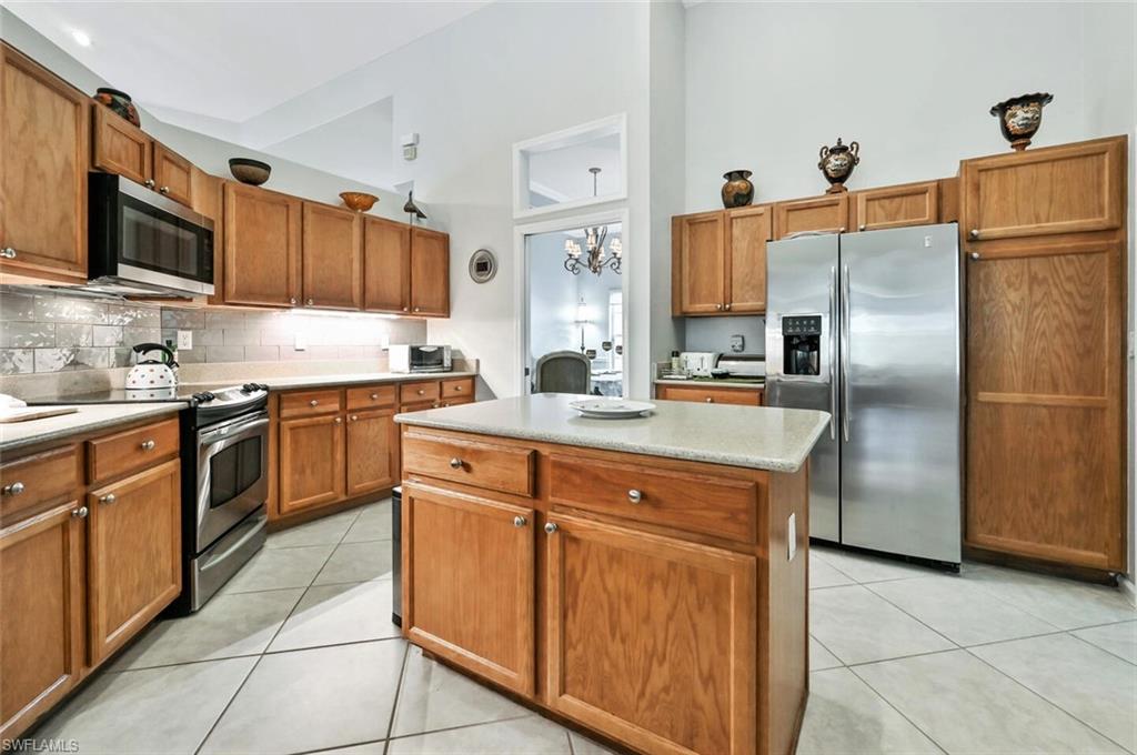 AUTUMN WOODS - Residential Lease