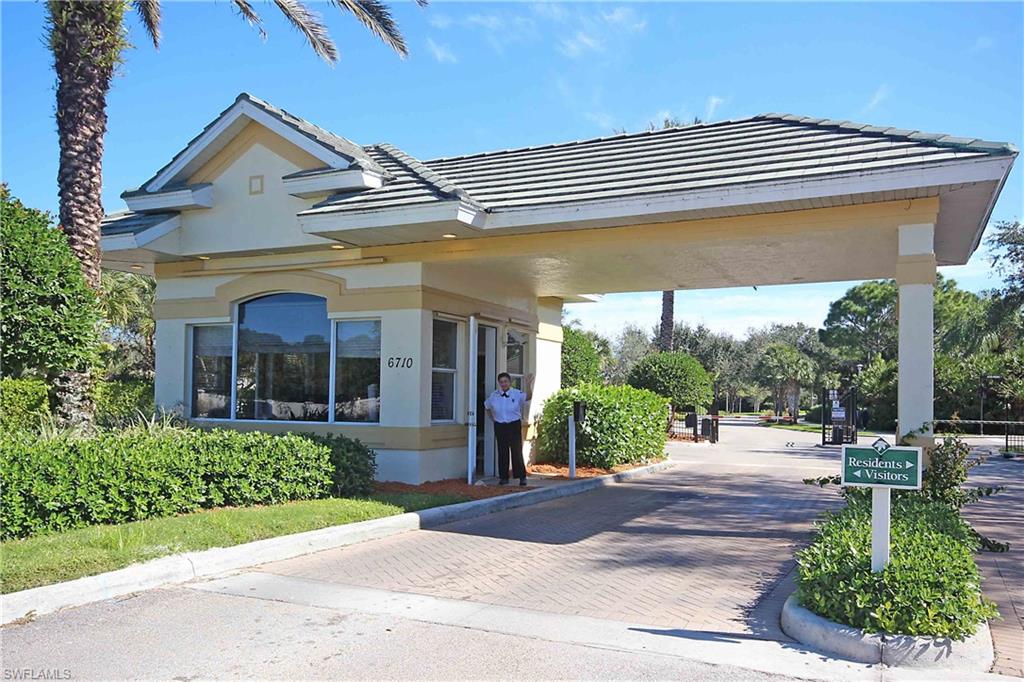 AUTUMN WOODS - Residential Lease