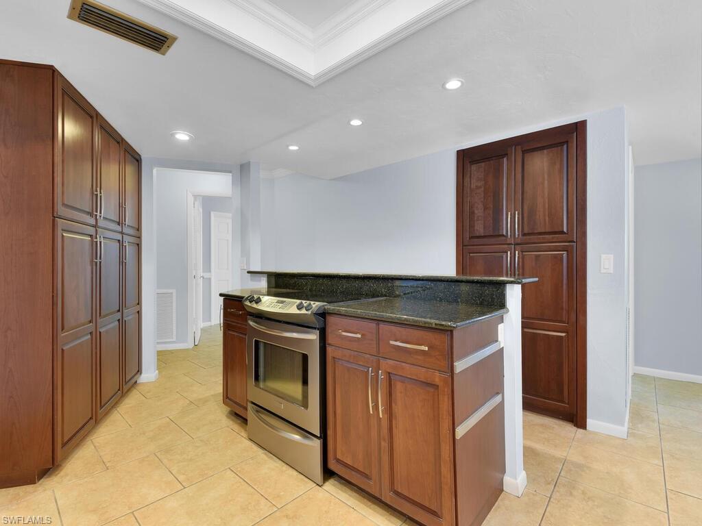 WHISKEY CREEK - Residential