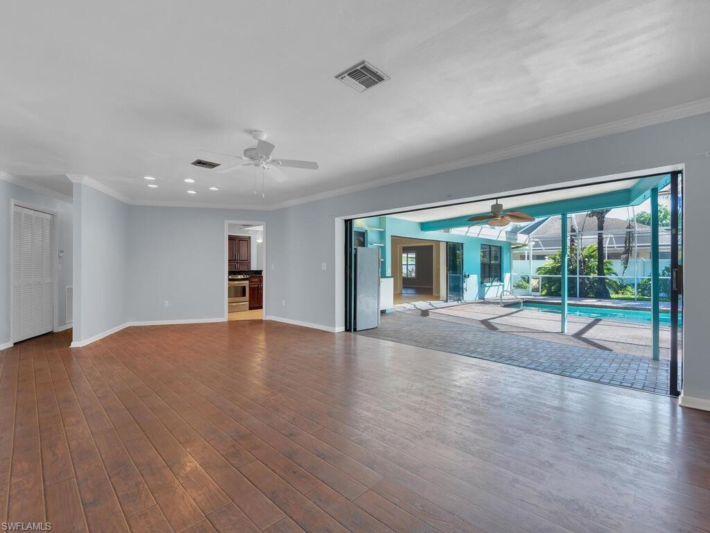 WHISKEY CREEK - Residential