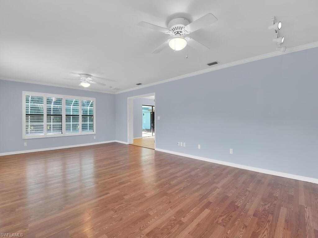 WHISKEY CREEK - Residential