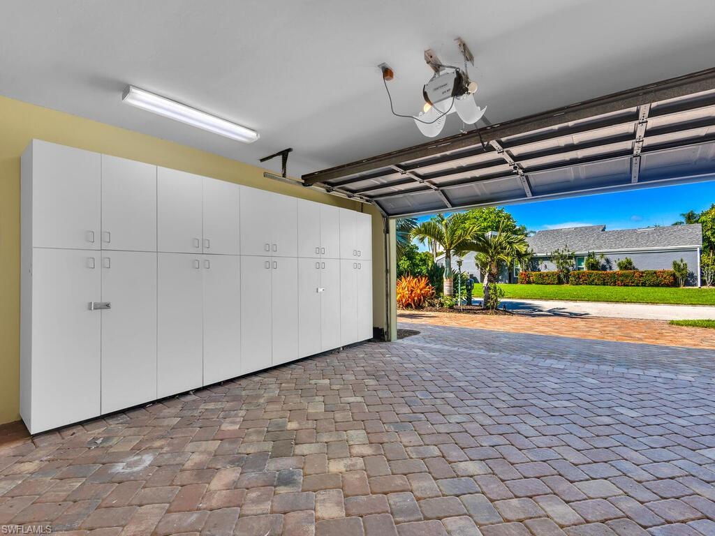 WHISKEY CREEK - Residential