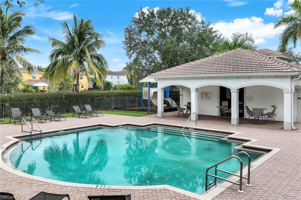 COPPER OAKS - Residential