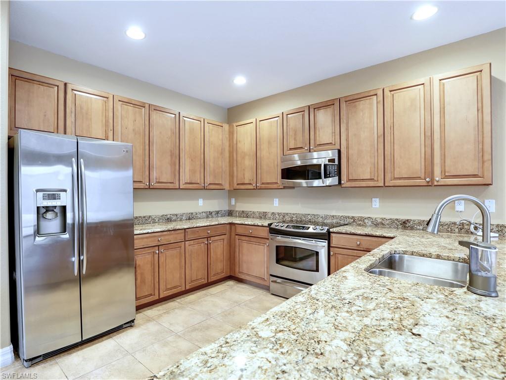 REFLECTION ISLES - Residential