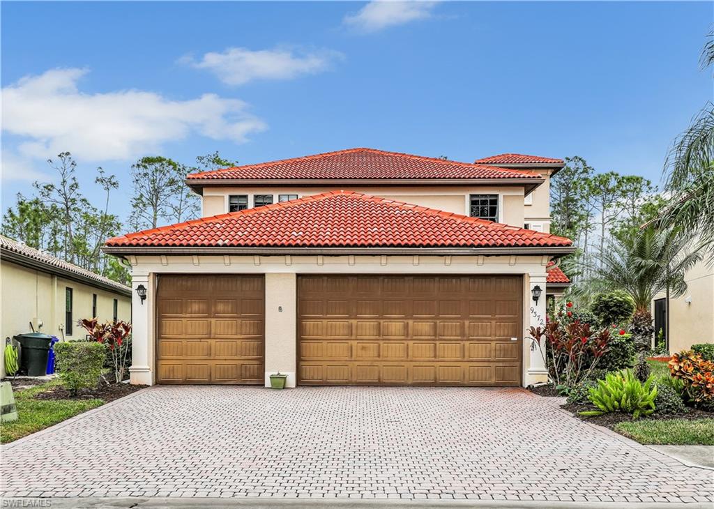 REFLECTION ISLES - Residential