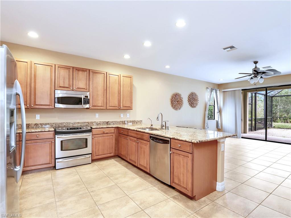 REFLECTION ISLES - Residential