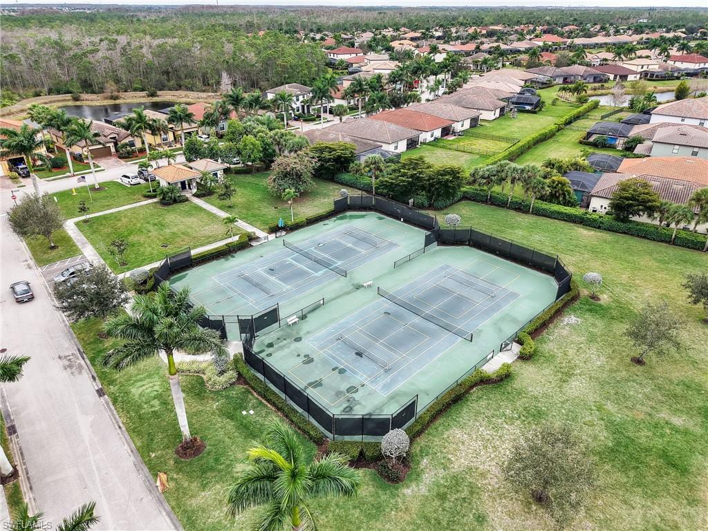 REFLECTION ISLES - Residential