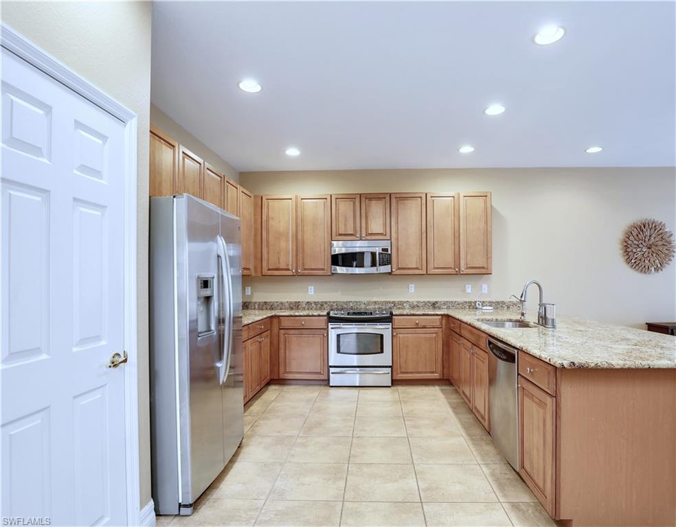 REFLECTION ISLES - Residential