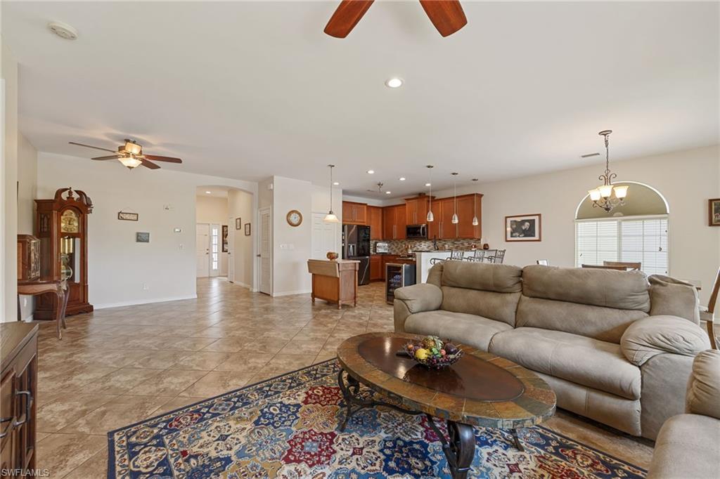 RIO VILLA LAKES - Residential
