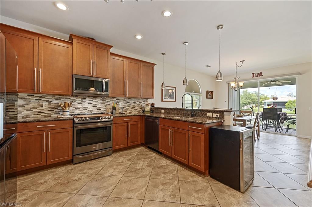 RIO VILLA LAKES - Residential