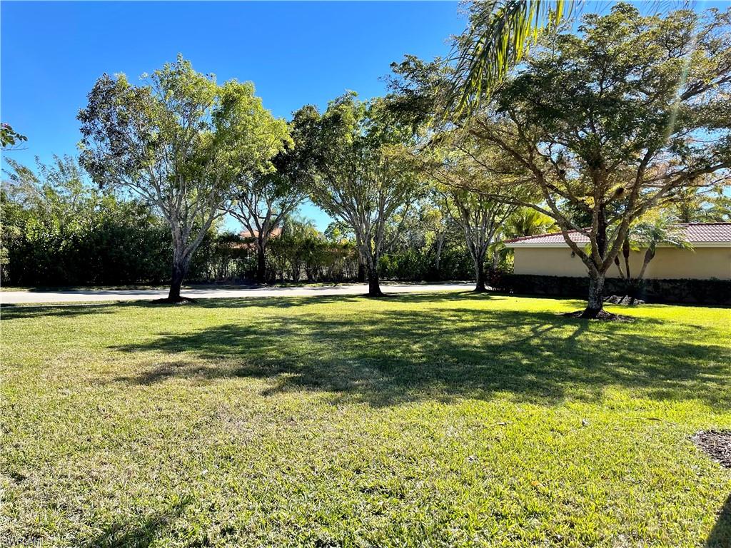 HUNTINGTON LAKES - Residential