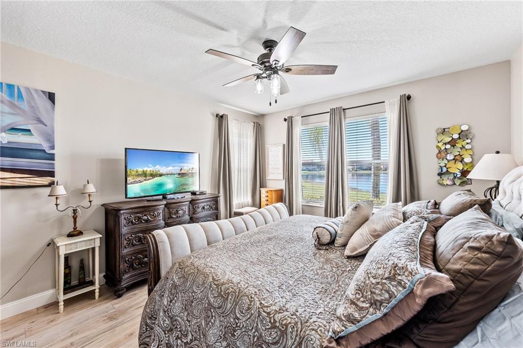 HUNTINGTON LAKES - Residential