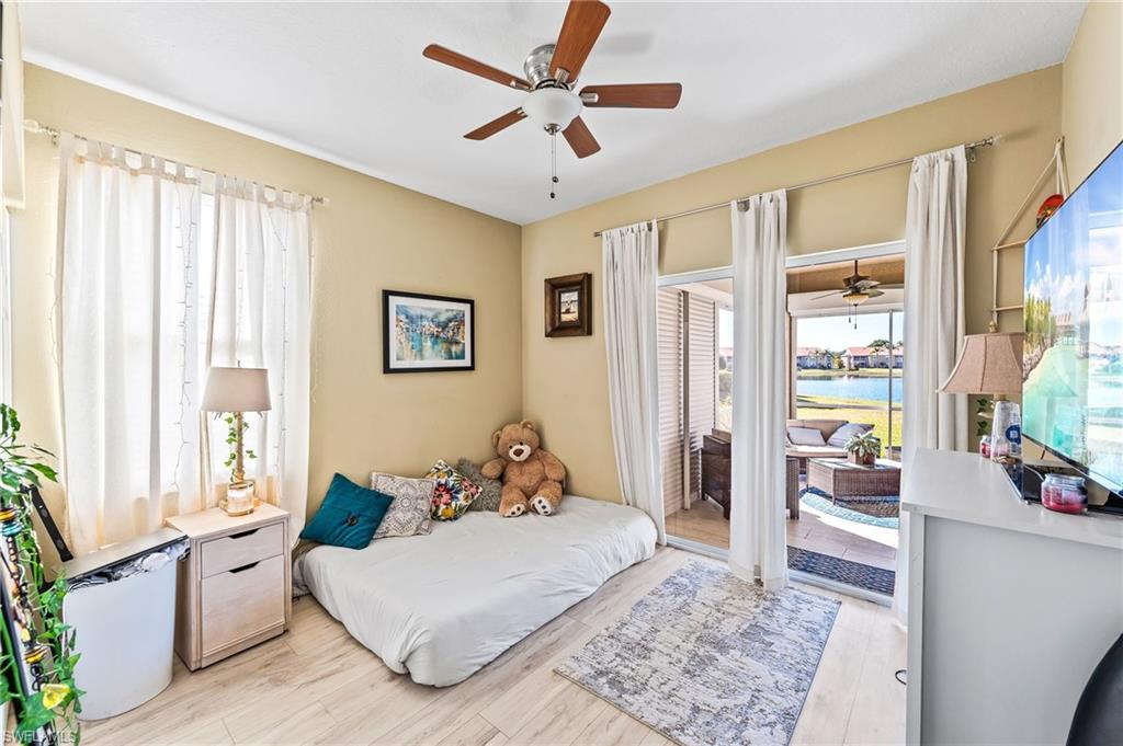 HUNTINGTON LAKES - Residential