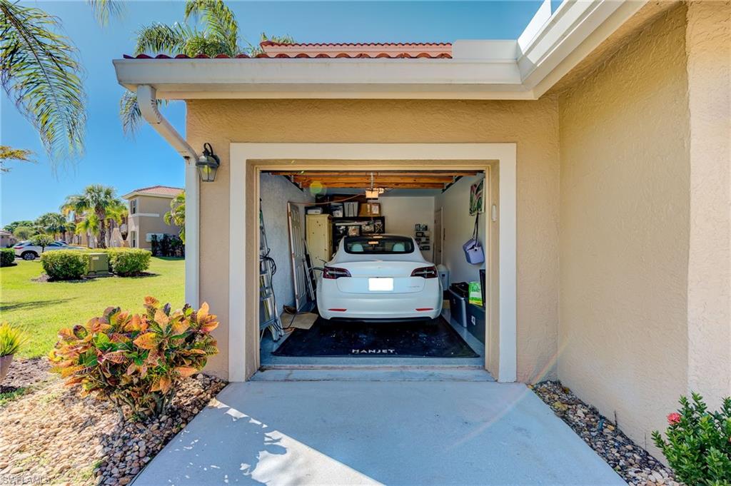 HUNTINGTON LAKES - Residential