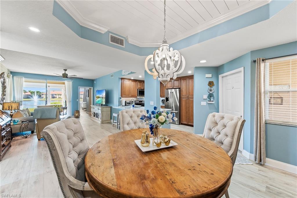 HUNTINGTON LAKES - Residential