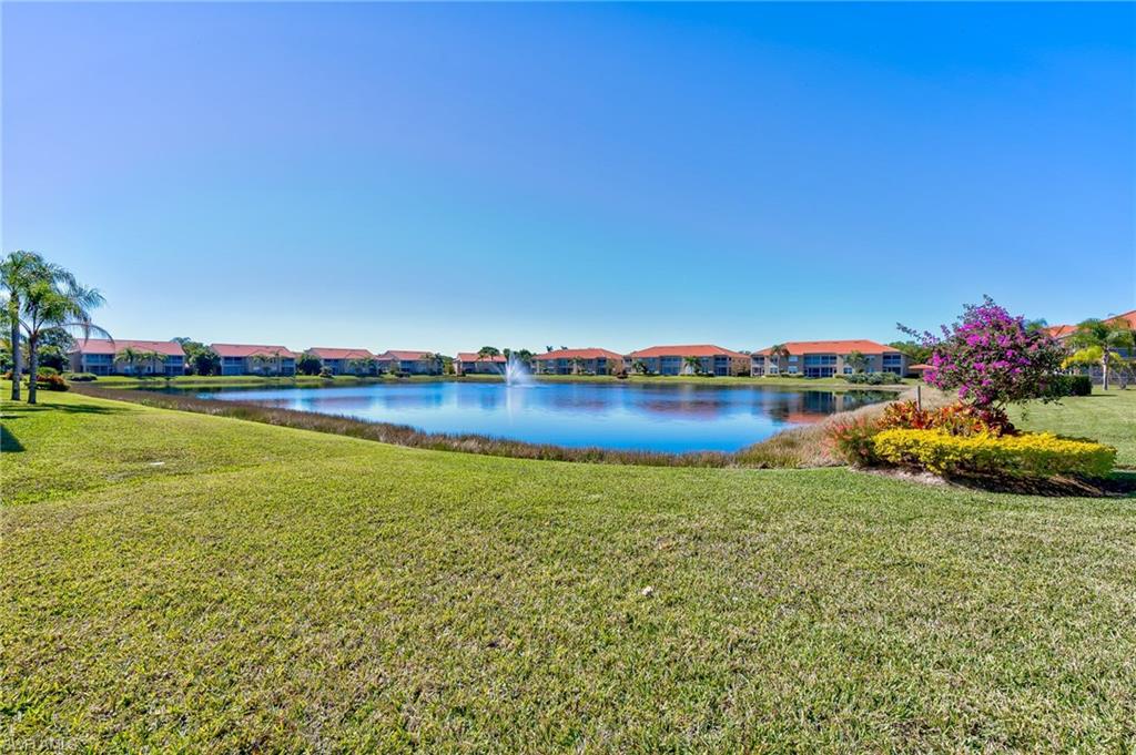 HUNTINGTON LAKES - Residential