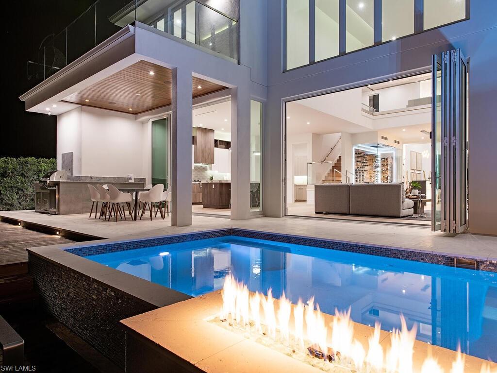 ROYAL HARBOR - Residential