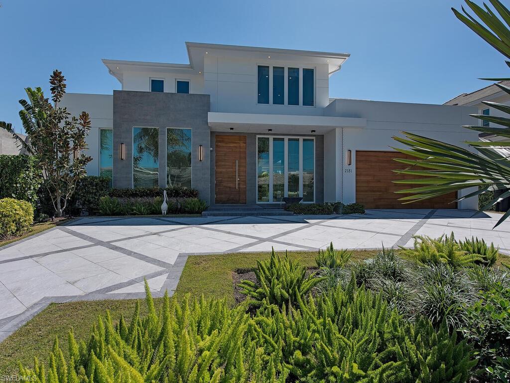 ROYAL HARBOR - Residential