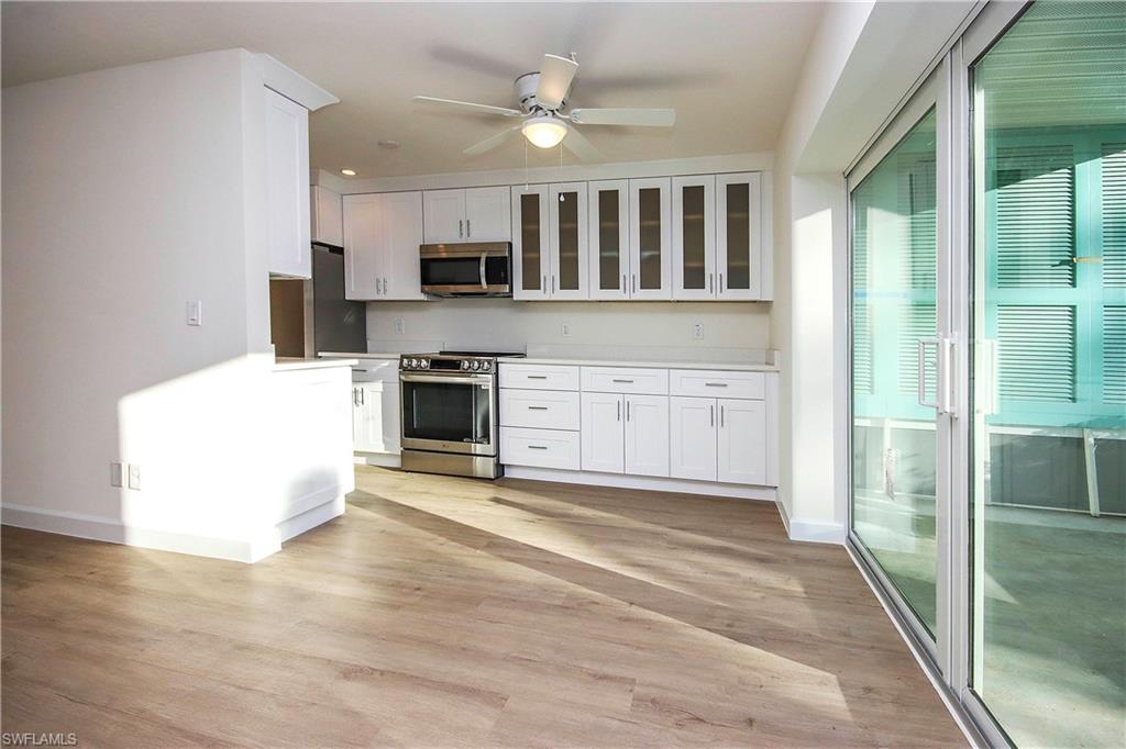 CAPTAINS WALK - Residential