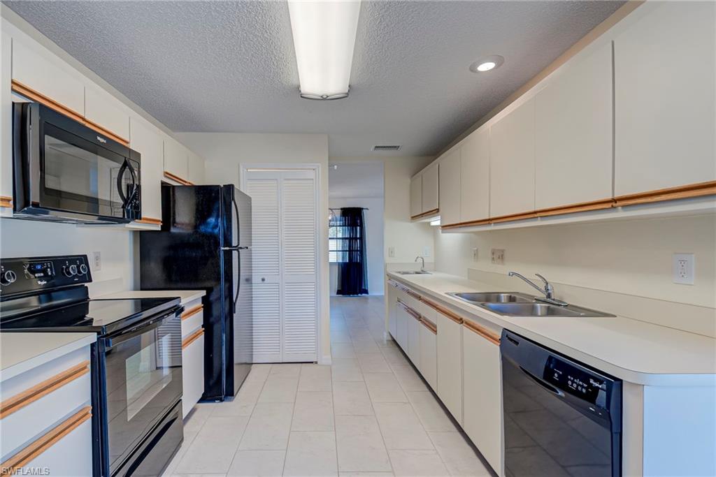 ISLES OF CALOOSA YACHT + RACQUET CLUB - Residential