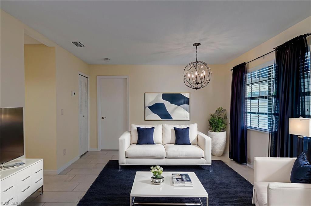 ISLES OF CALOOSA YACHT + RACQUET CLUB - Residential