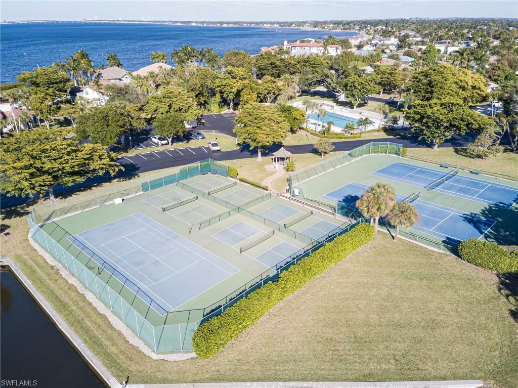 ISLES OF CALOOSA YACHT + RACQUET CLUB - Residential