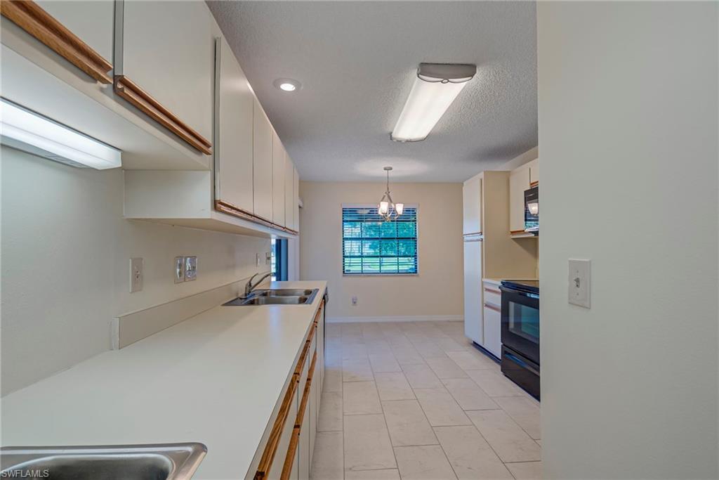 ISLES OF CALOOSA YACHT + RACQUET CLUB - Residential