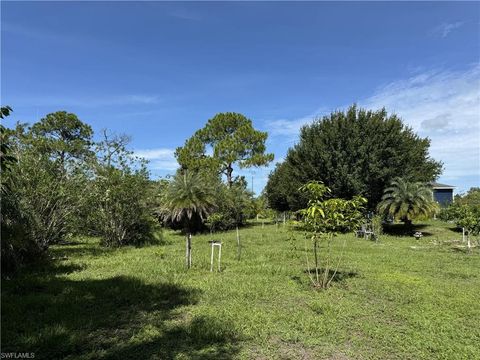 A home in CLEWISTON