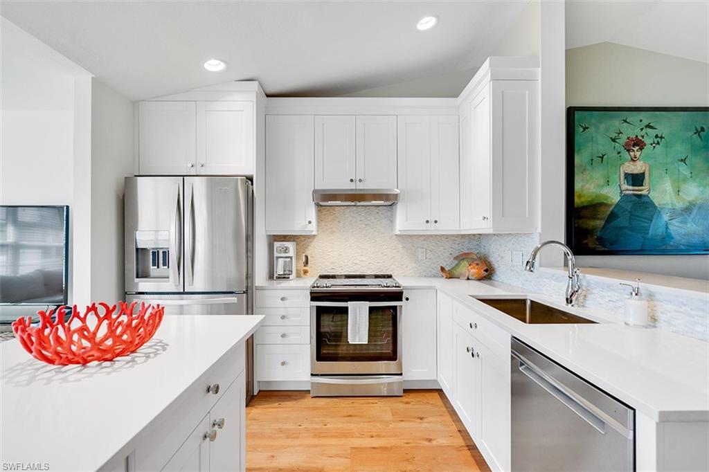 SHORE CLUB - Residential