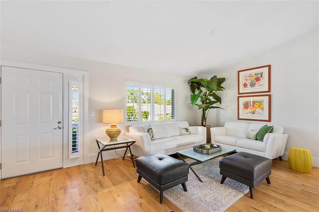 SHORE CLUB - Residential