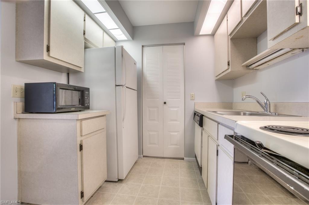 SUMMERLIN WOODS - Residential