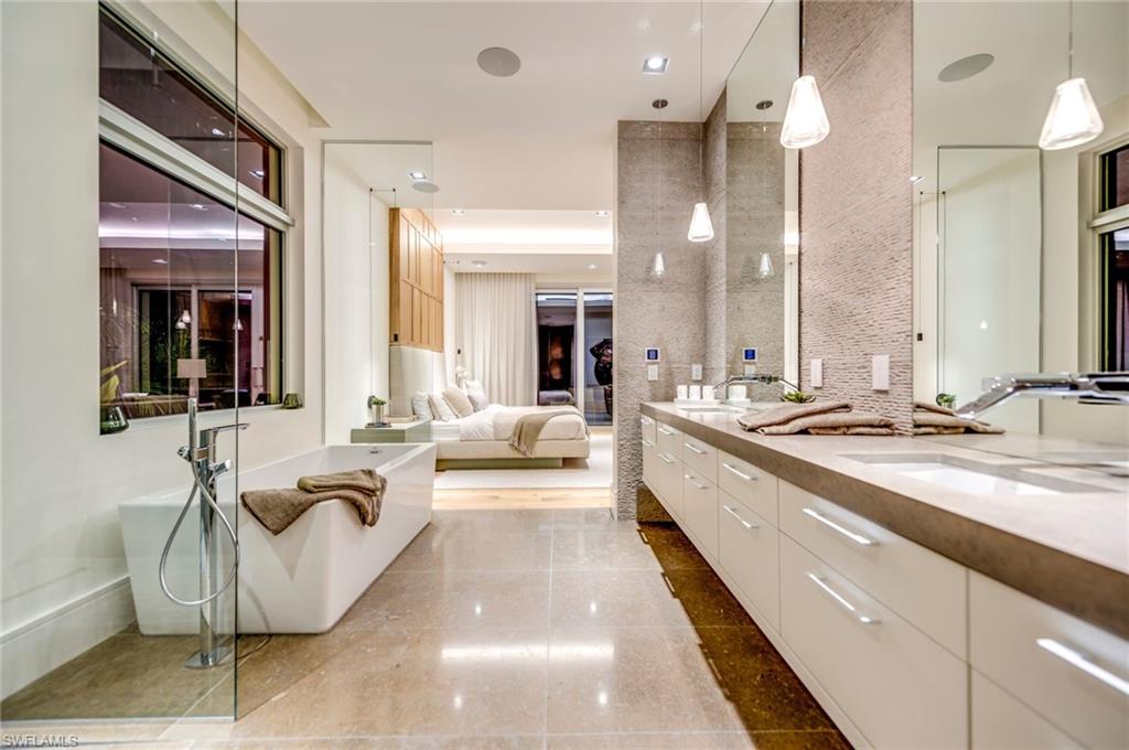 MOORINGS - Residential