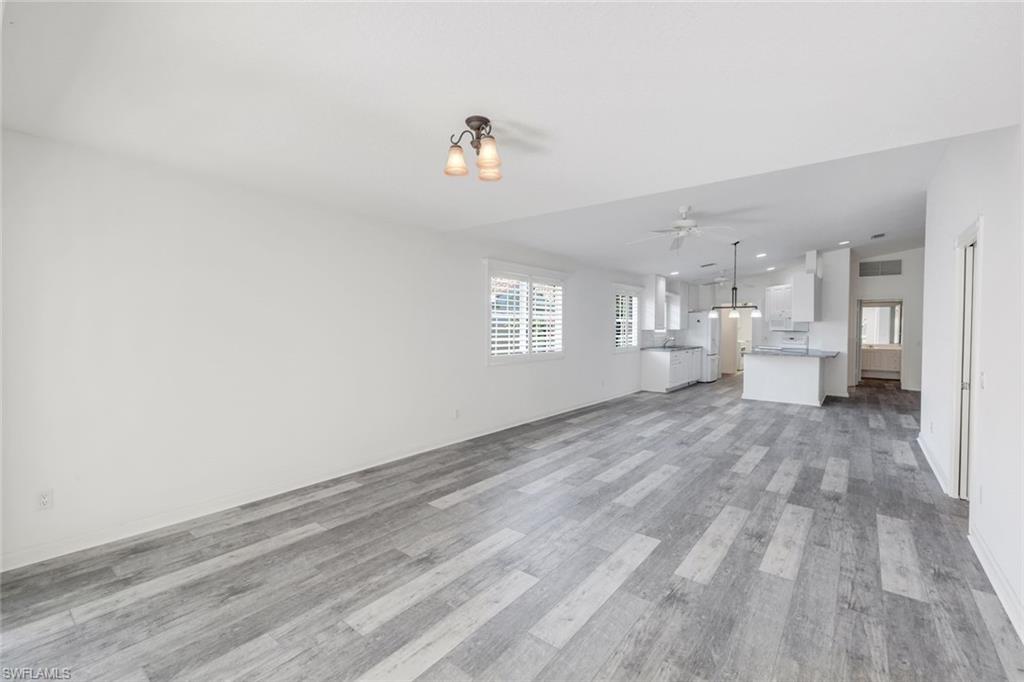 ISLAND WALK - Residential