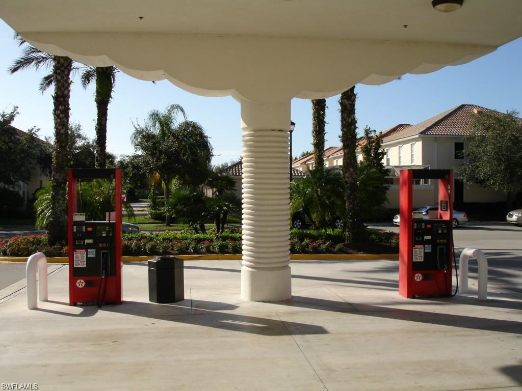 ISLAND WALK - Residential