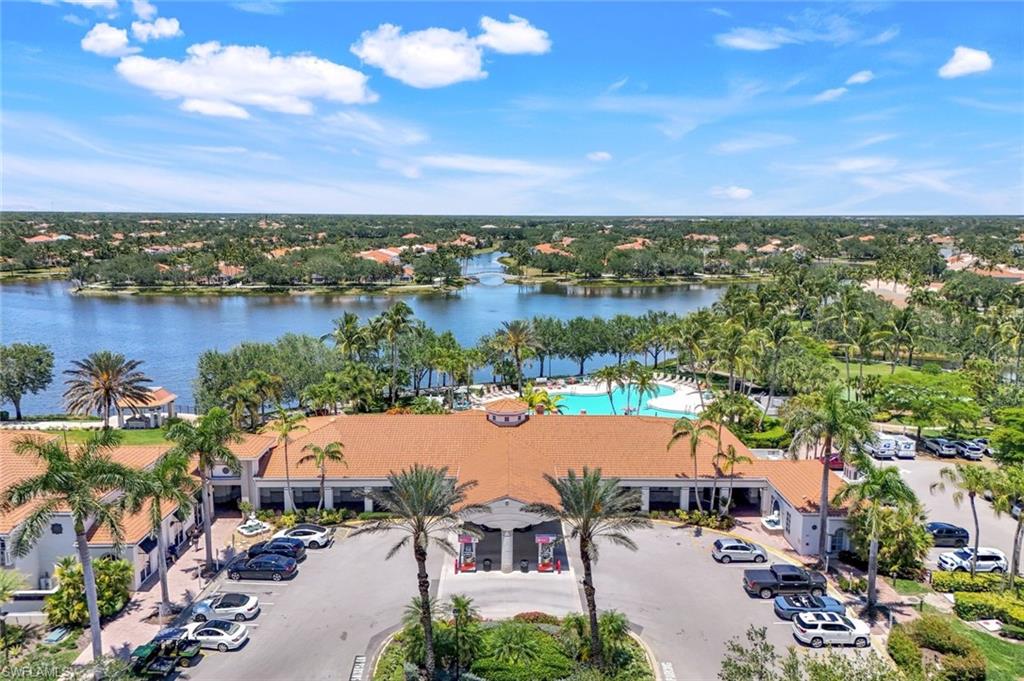 ISLAND WALK - Residential