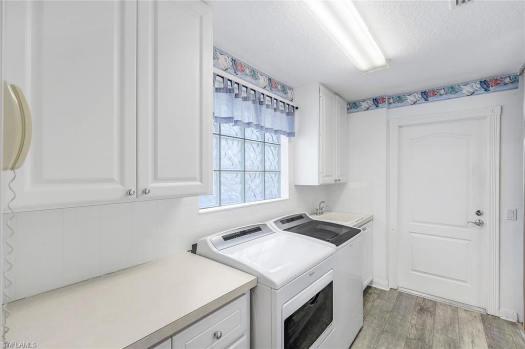 ISLAND WALK - Residential